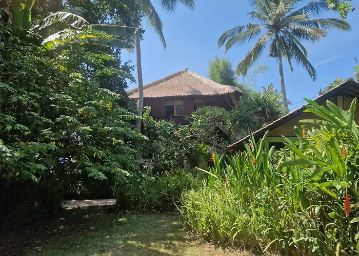 別荘 Eco House Bali